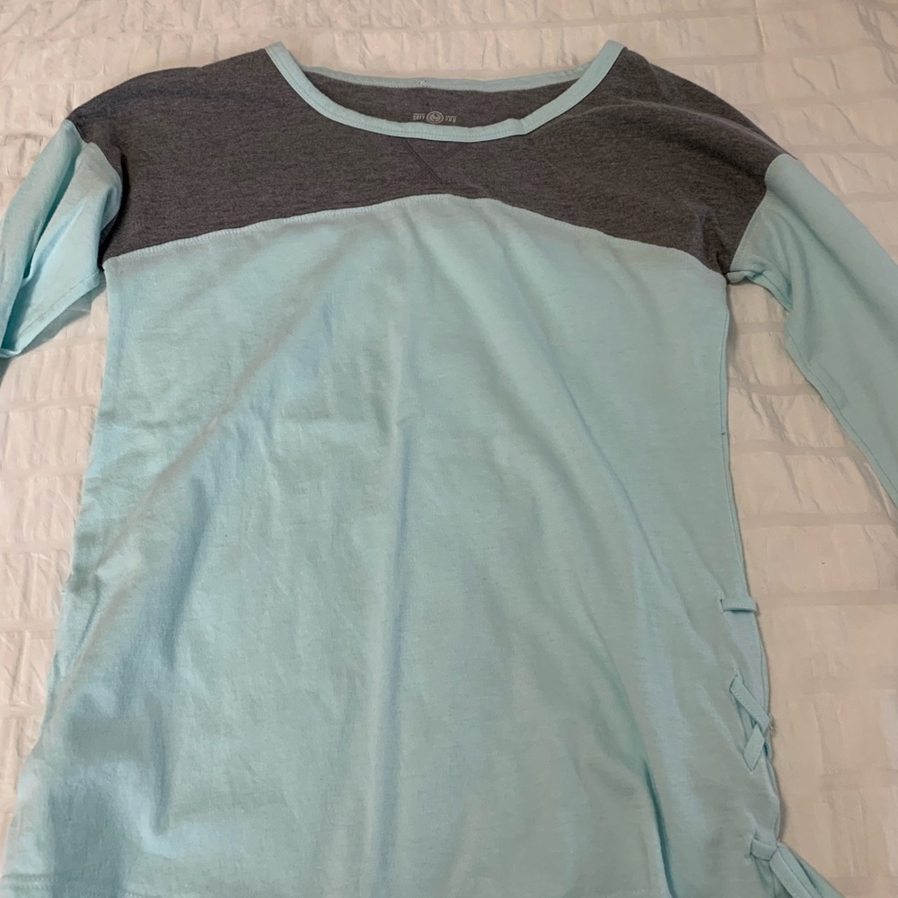 So Perfect Active Tee - Picture 16 of 16